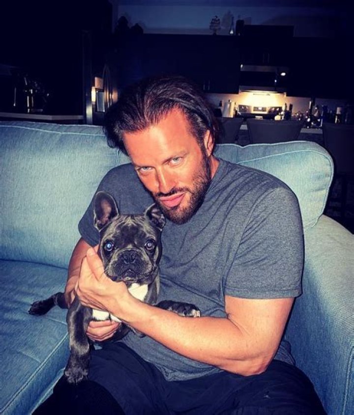 15 Facts About Costas Mandylor - Bio & Relationship