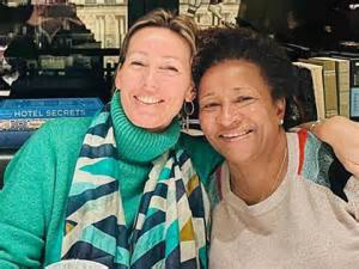 47 Years old, Alex Sykes the wife of Wanda Sykes, Couple Married Life