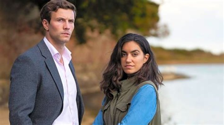 Emily Barclay And Tom Ward Are A Couple, Blessed With Baby