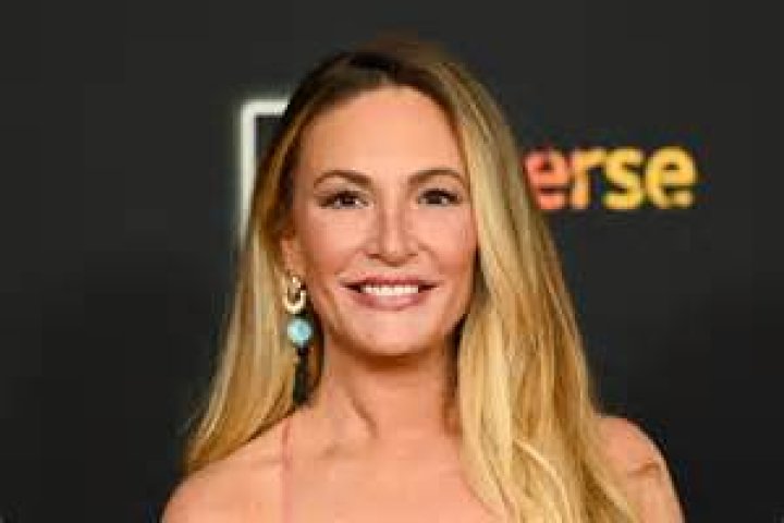 How Much Does Kate Chastain Make? Celebrity