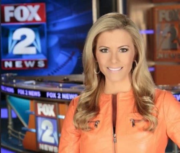 Meet Amy Andrews, newscaster of Fox 2 News, Detroit, Michigan.