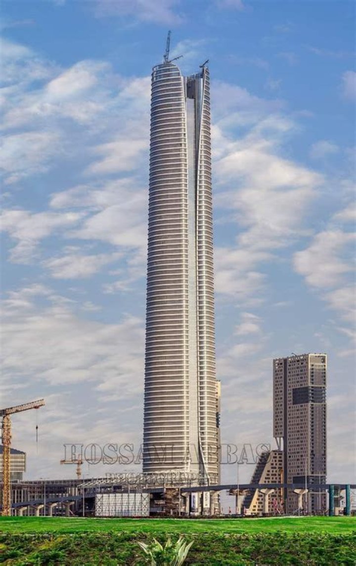 Unveiling The Impact Of Jessie T. Usher's Towering Height