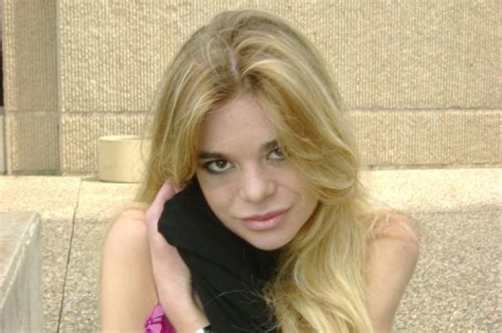 Who is Ellen Muth Dating Now